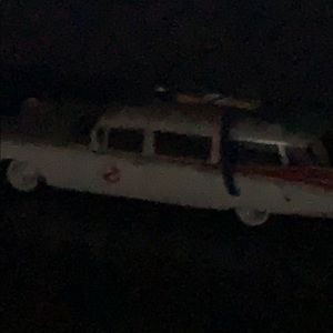 Meet your Posher, Dom